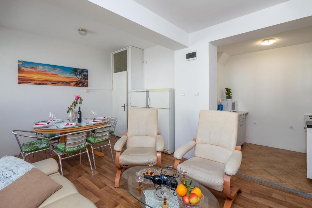 Beach Apartments "Bili Cvitak" Duce Ngoại thất bức ảnh