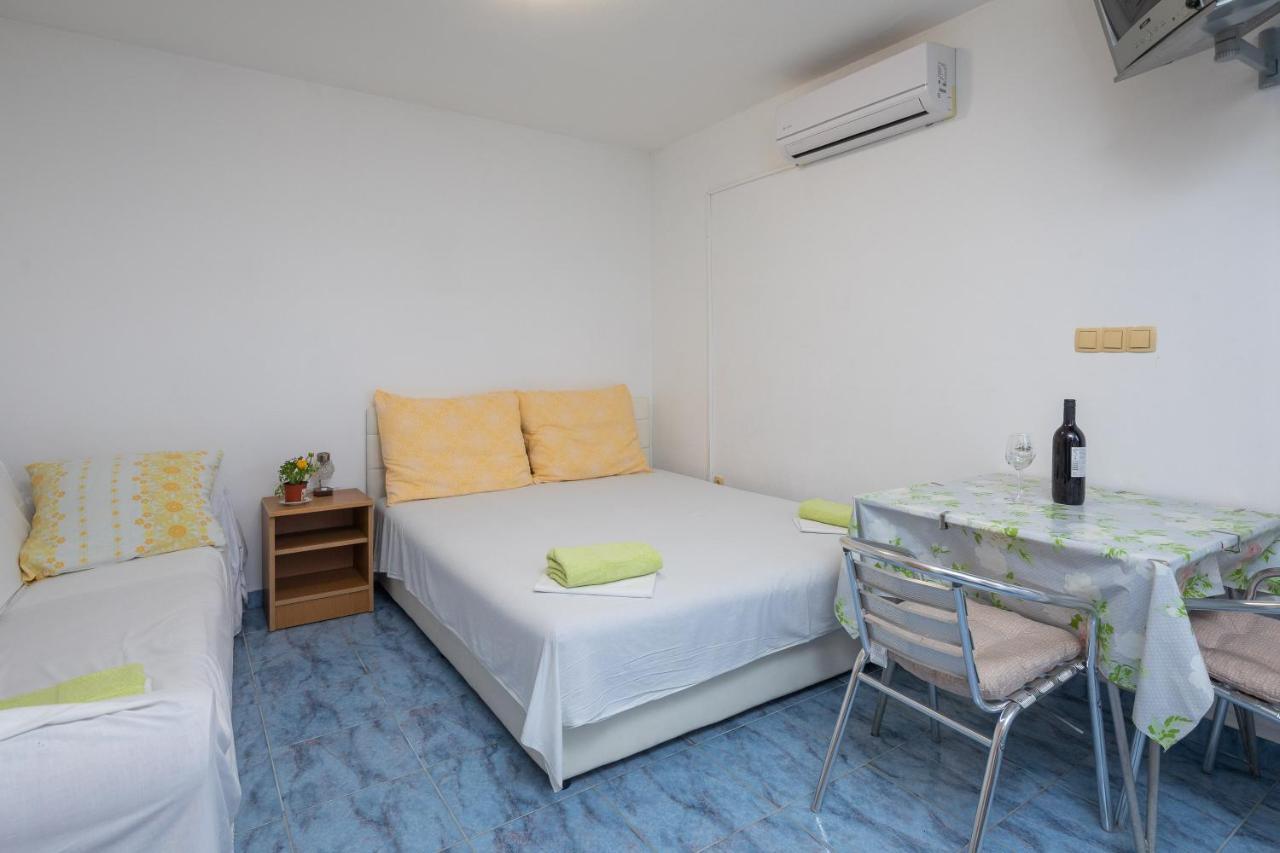 Beach Apartments "Bili Cvitak" Duce Ngoại thất bức ảnh